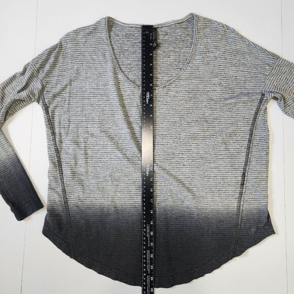 Gramicci Striped Top Womens XS Grey Dip Dyed Dolman Sleeve Henley Scoop Neck - Picture 6 of 8